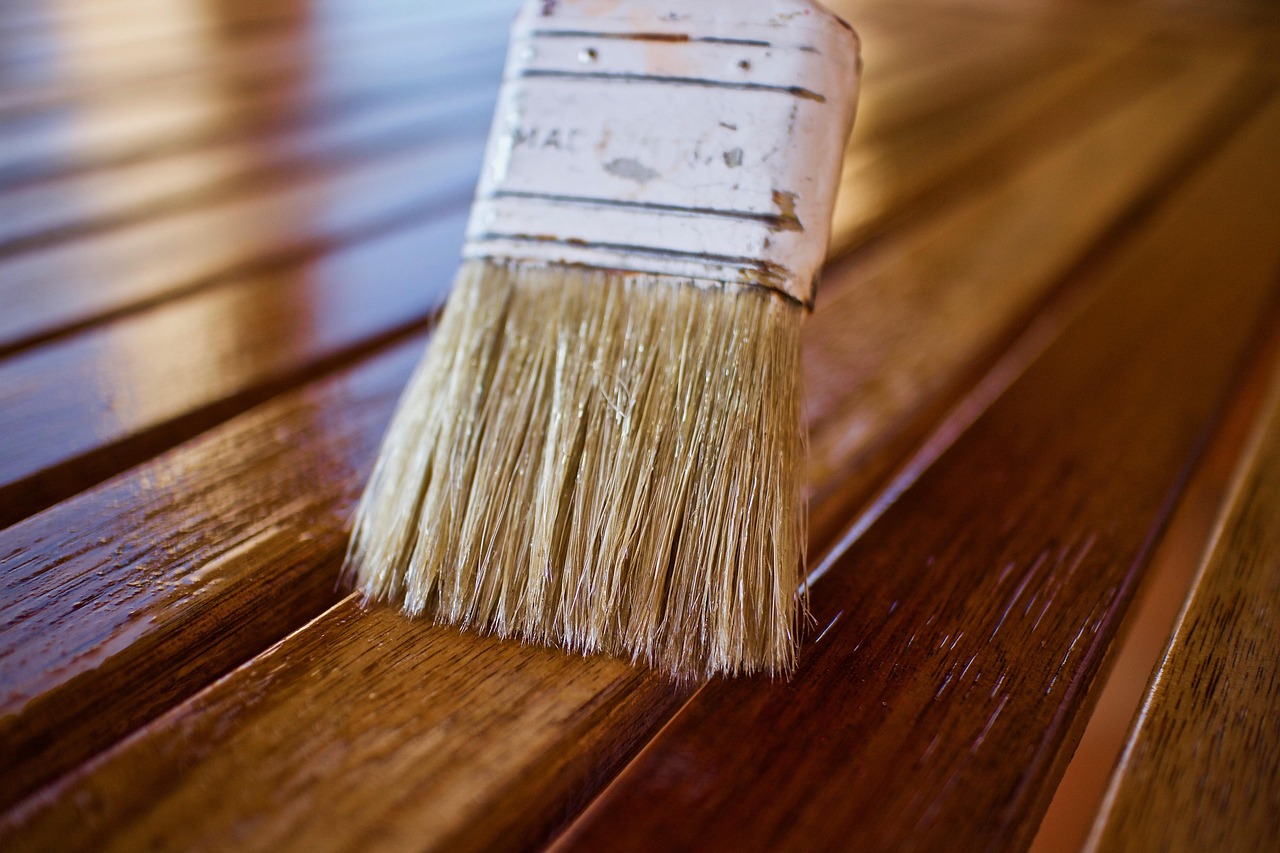 Ablakpárkány DIY: Így újítsd fel saját kezűleg!